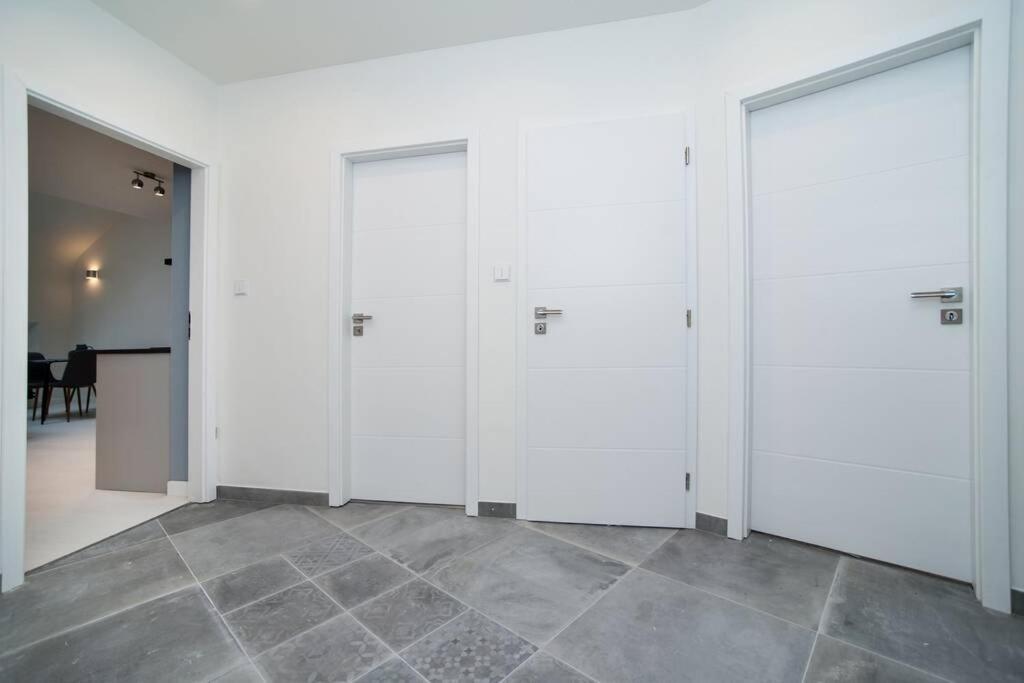 Old Town 1 Bedroom Oasis With Ac And Double Shower Prague Exterior photo